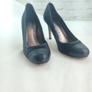 Brooks Brothers Women's Black Leather Capped Toe Size 5 Heels